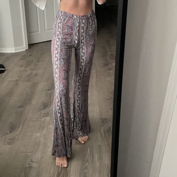 A&F Flowy Patterned Pants - Picture 1 of 5